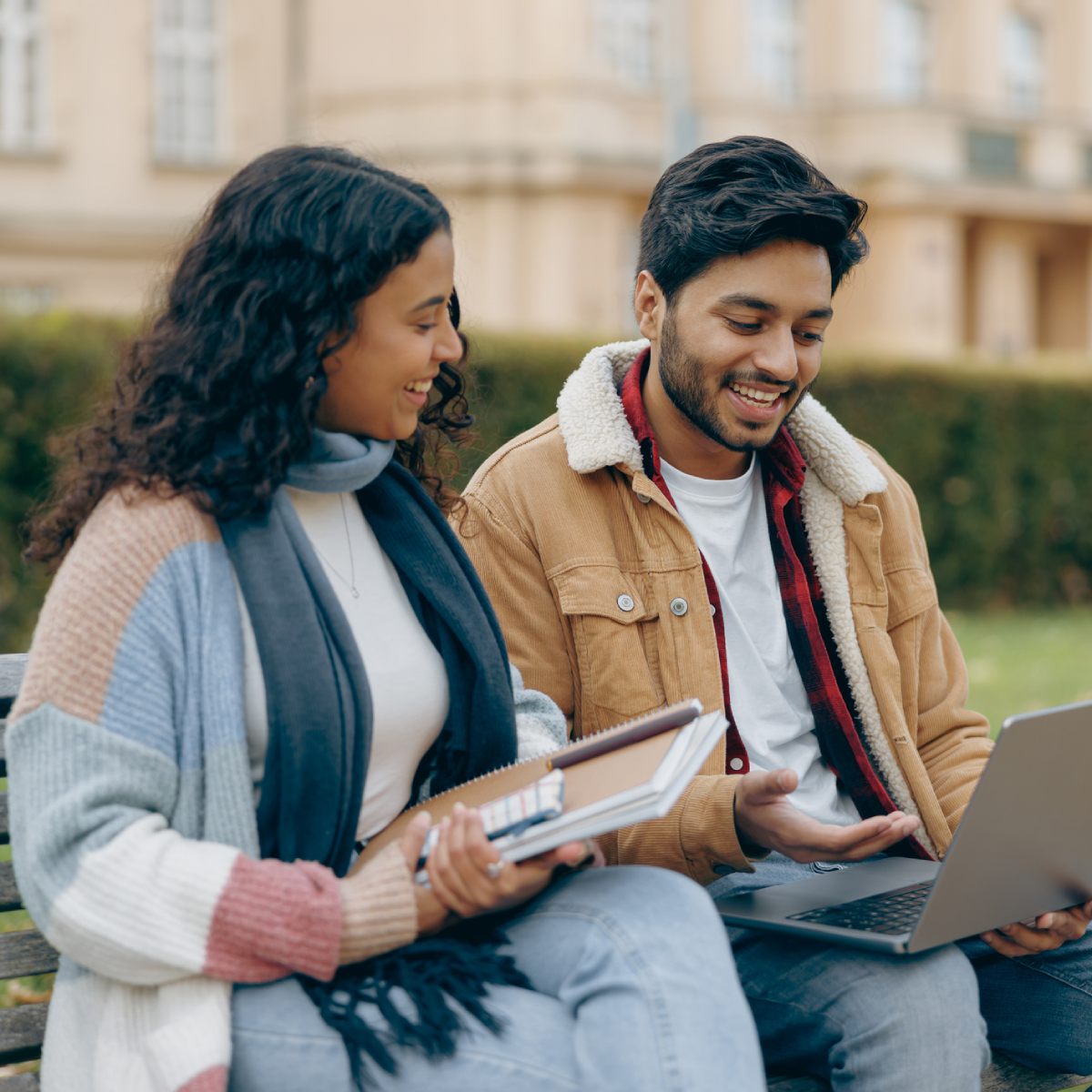 Edusure - Students studying - a student insurance marketplace